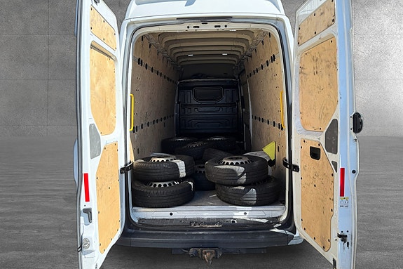 Volkswagen Crafter 29 of 30