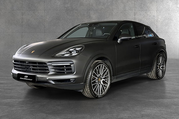 Porsche Cayenne 3 of 30