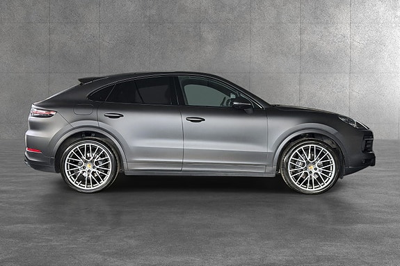 Porsche Cayenne 10 of 30