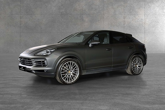Porsche Cayenne 2 of 30