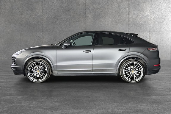 Porsche Cayenne 4 of 30