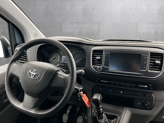 Toyota Proace 8 of 26