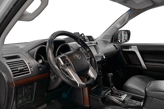 Toyota Land Cruiser 5 of 15