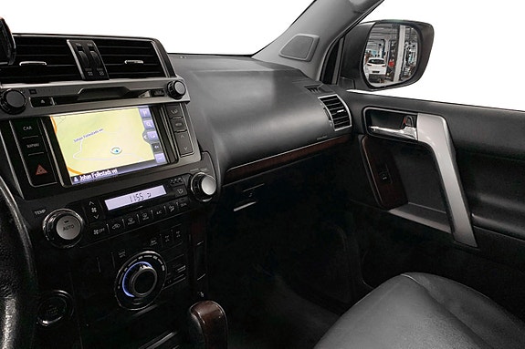 Toyota Land Cruiser 10 of 15
