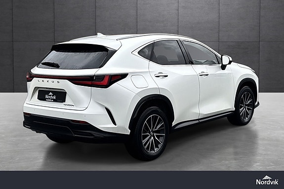 Lexus NX450h 5 of 30
