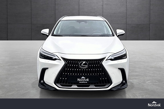 Lexus NX450h 2 of 30
