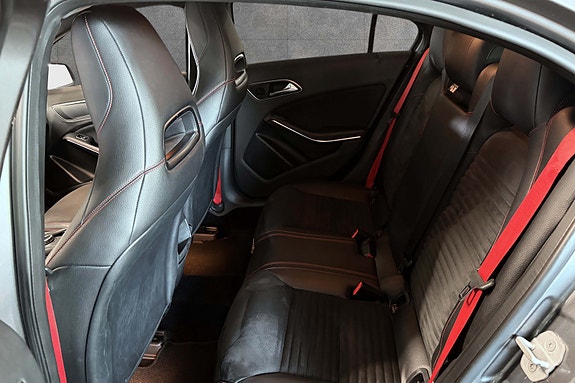 Mercedes-Benz A45 17 of 30