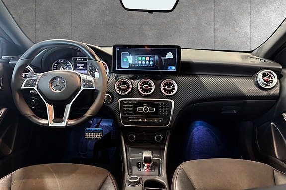 Mercedes-Benz A45 11 of 30