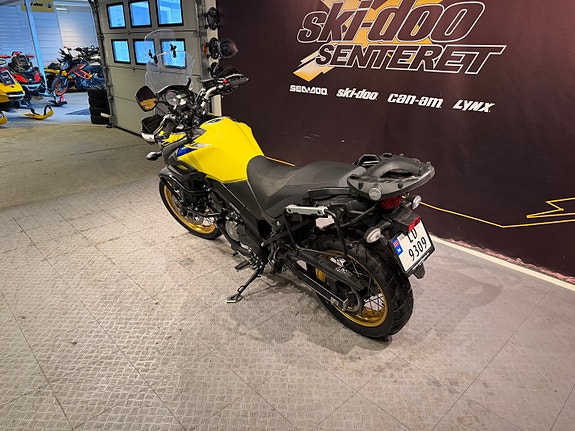 Suzuki DL 650 V-Strom XT 3 of 12