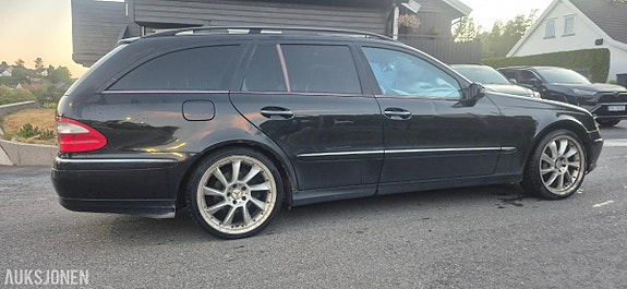 Mercedes-Benz E-Klasse 5 of 16