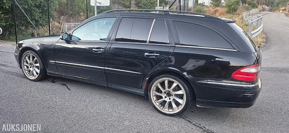 Mercedes-Benz E-Klasse 7 of 16