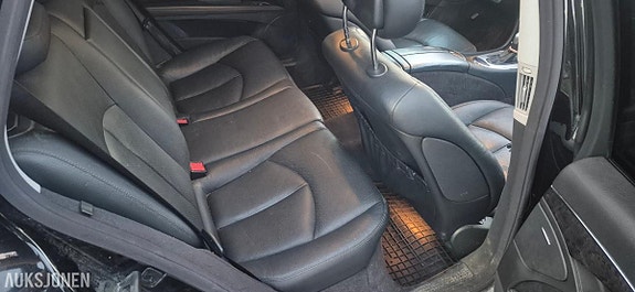 Mercedes-Benz E-Klasse 11 of 16