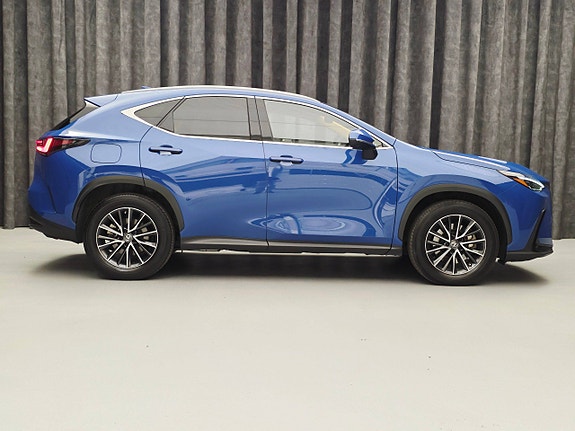 Lexus NX450h 8 of 30