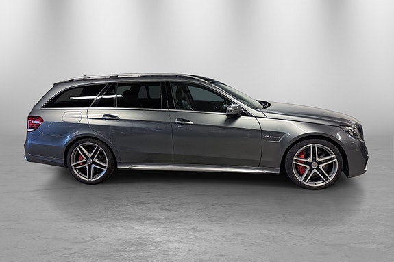 Mercedes-Benz E63 22 of 30