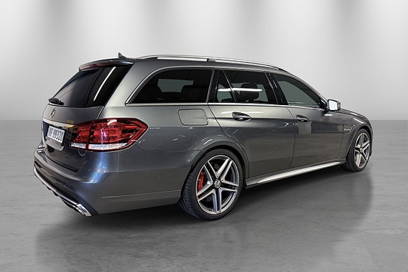 Mercedes-Benz E63 23 of 30