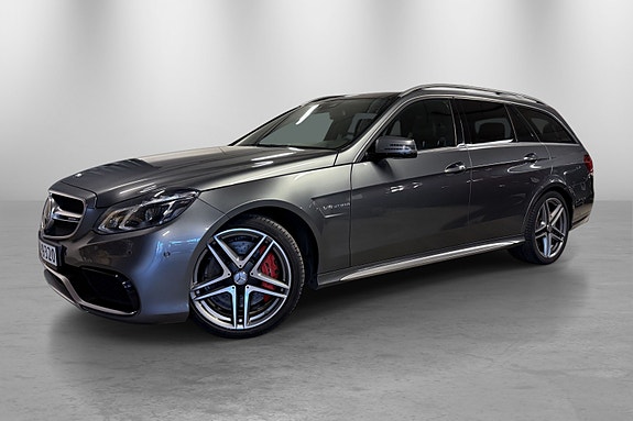 Mercedes-Benz E63 27 of 30