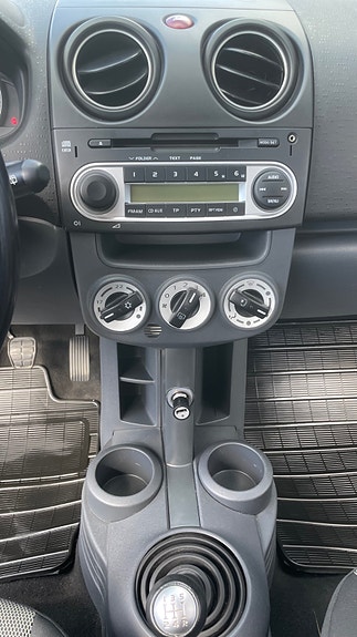 Mitsubishi Colt 14 of 21
