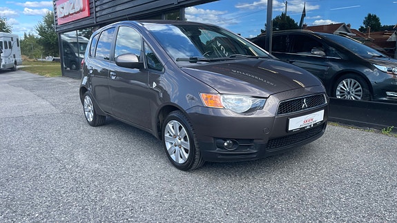 Mitsubishi Colt 4 of 21