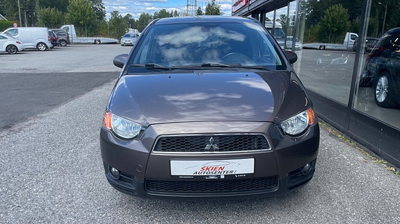 Mitsubishi Colt 7 of 21