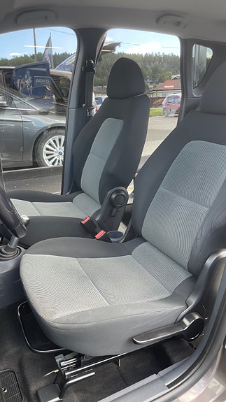 Mitsubishi Colt 18 of 21