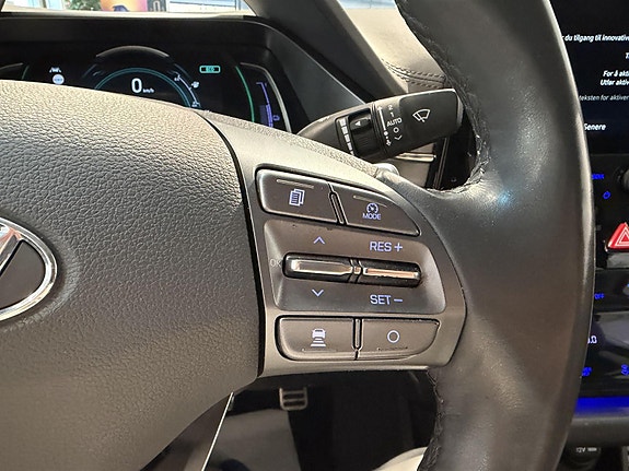 Hyundai IONIQ 16 of 29