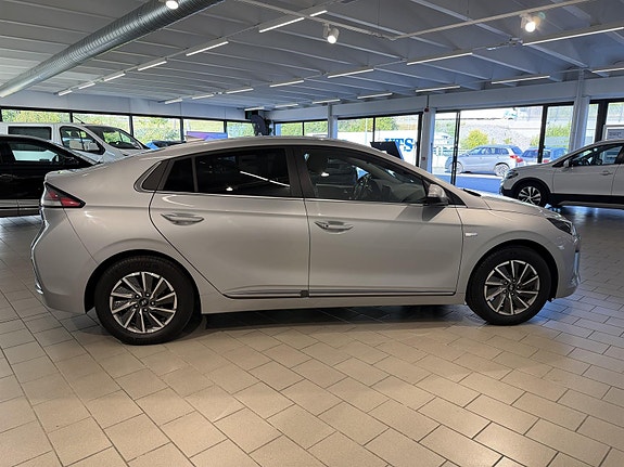Hyundai IONIQ 7 of 29