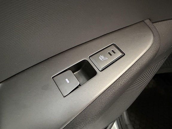 Hyundai IONIQ 27 of 29