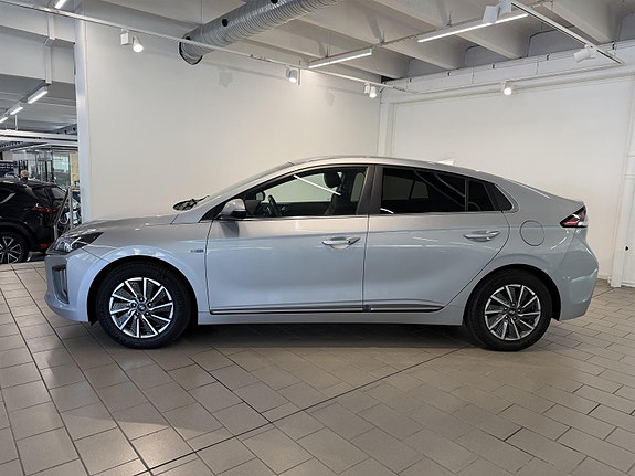 Hyundai IONIQ 3 of 29