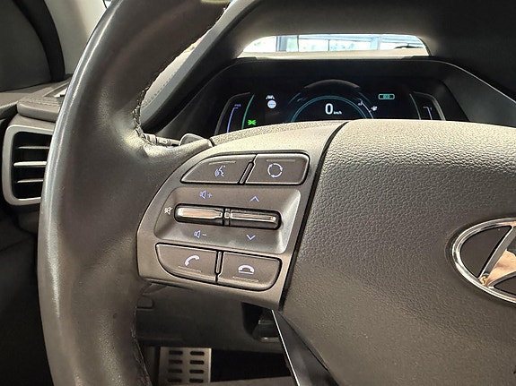 Hyundai IONIQ 15 of 29