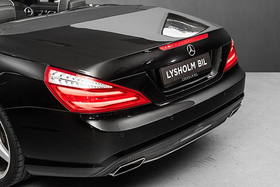 Mercedes-Benz SL350 15 of 30