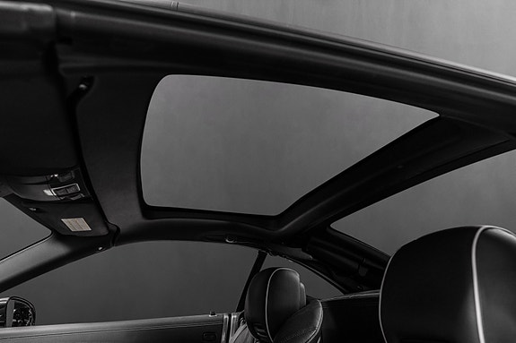 Mercedes-Benz SL350 26 of 30
