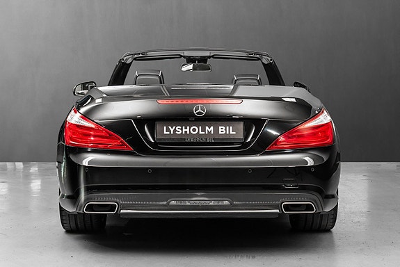 Mercedes-Benz SL350 16 of 30
