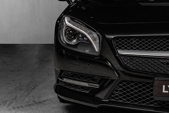 Mercedes-Benz SL350 3 of 30
