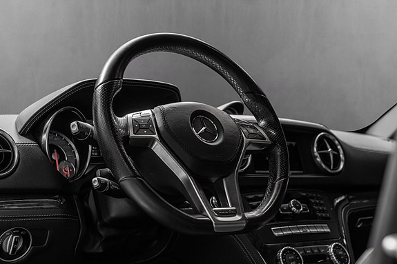 Mercedes-Benz SL350 22 of 30
