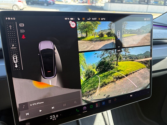 Tesla Model Y 13 of 14