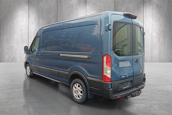 Ford Transit 3 of 10
