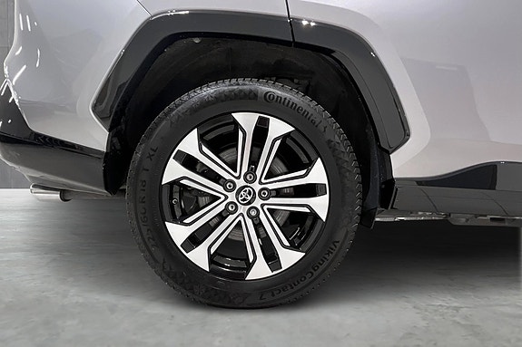 Toyota RAV4 Plug-in Hybrid 21 of 22