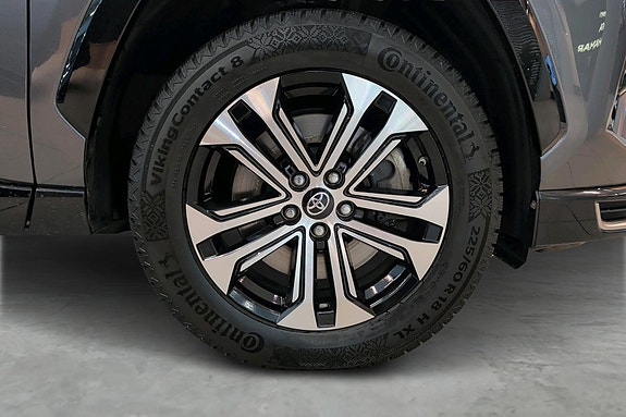 Toyota RAV4 Plug-in Hybrid 21 of 22