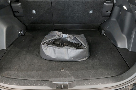 Toyota RAV4 Plug-in Hybrid 20 of 22