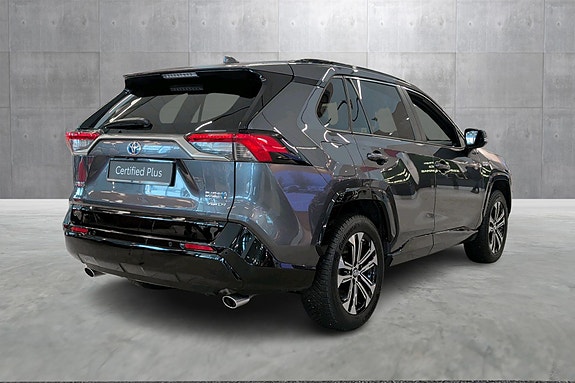 Toyota RAV4 Plug-in Hybrid 5 of 22