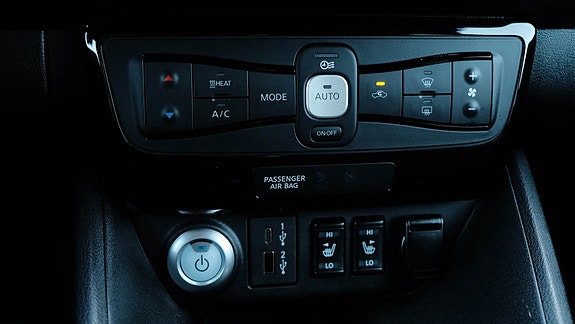 Nissan Leaf 23 of 30