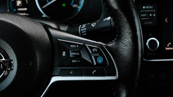Nissan Leaf 30 of 30