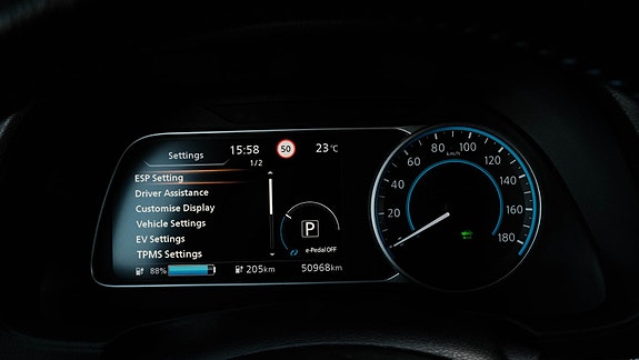 Nissan Leaf 28 of 30