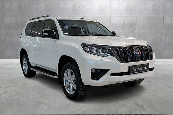 Toyota Land Cruiser 7 of 17