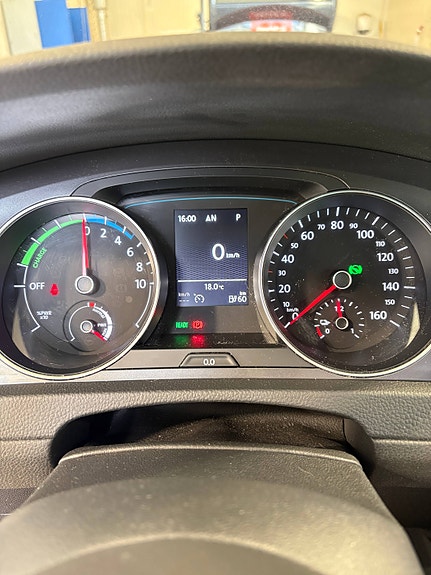 Volkswagen GOLF 14 of 14