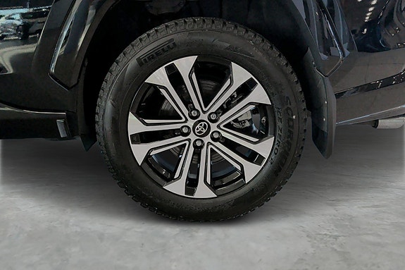 Toyota RAV4 Plug-in Hybrid 23 of 24