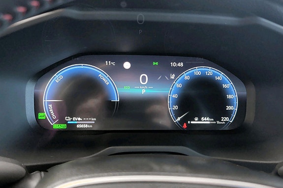 Toyota RAV4 Plug-in Hybrid 13 of 24