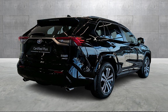 Toyota RAV4 Plug-in Hybrid 5 of 24
