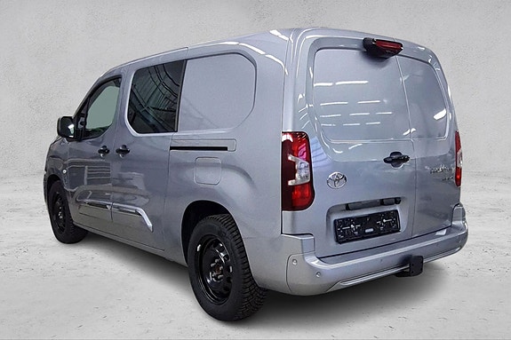 Toyota Proace City 3 of 5