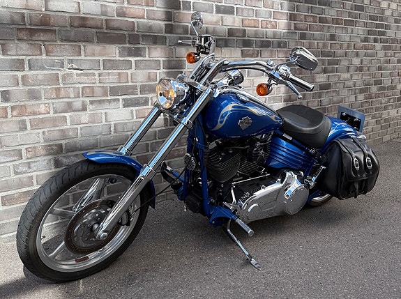 Harley-Davidson FXCWC Softail Rocker C 12 of 13